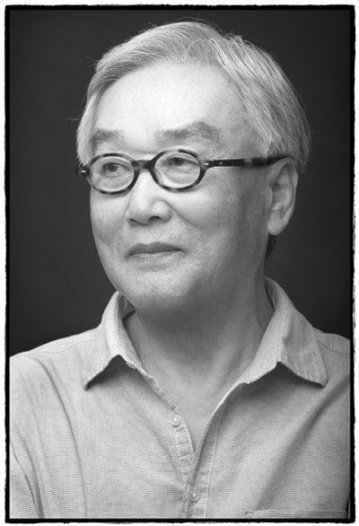 작가 썸네일