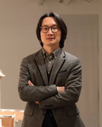 작가 썸네일