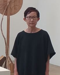 작가 썸네일