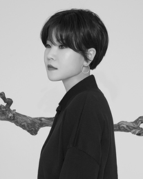 작가 썸네일