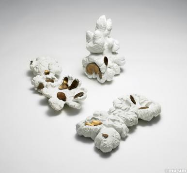 작품 썸네일
