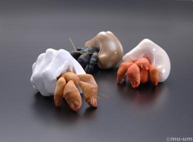 작품 썸네일