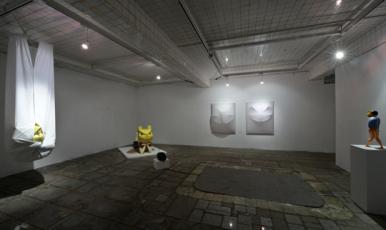 작품 썸네일