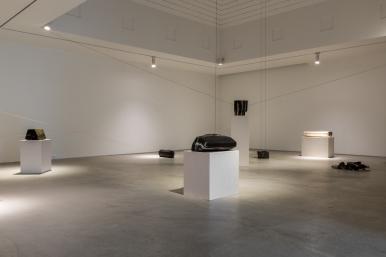 작품 썸네일